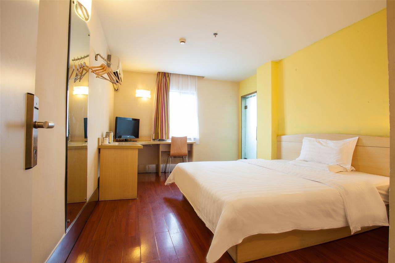 7Days Inn Qingdao Development Zone Jinshatan Quarto foto